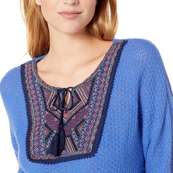 Vintage America Plus size Embroidered Neckline sweater - Picture 2 of 3